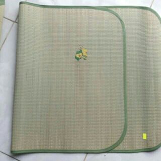 Chiếu cói to -bé