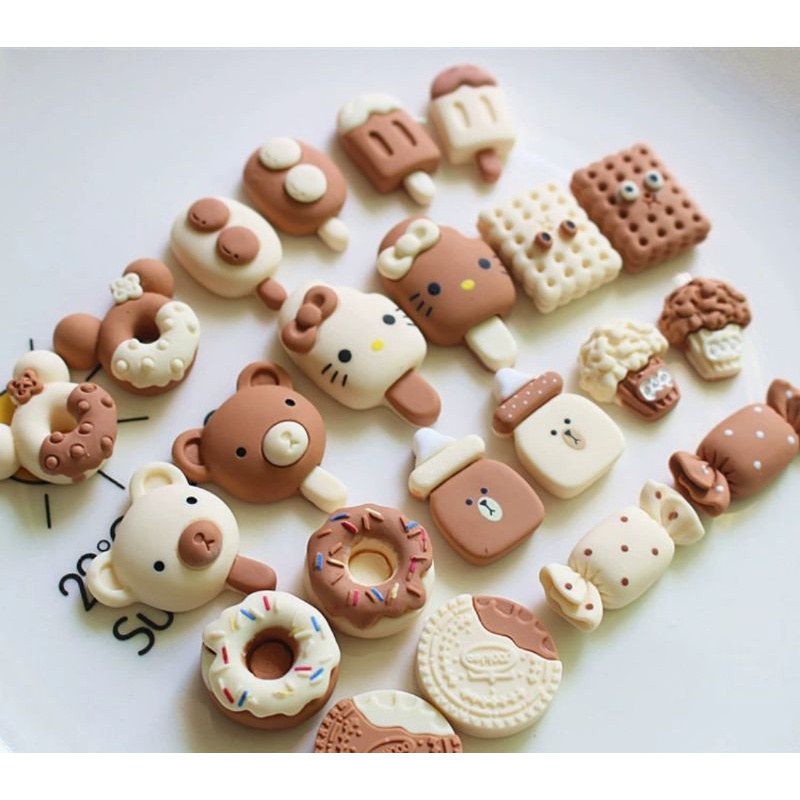 {Brown&amp;Beige - 5 cái} STICKER PHỤ KIỆN DIY 3D DÁN ỐP ĐIỆN THỌAI BÌNH NƯỚC KẸP TÓC