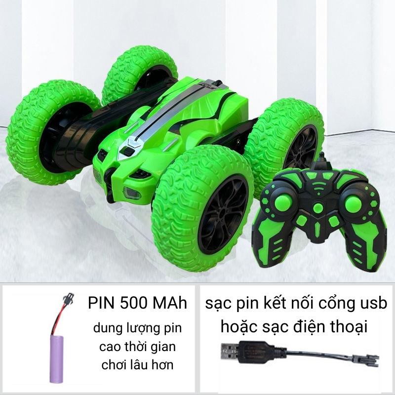 Xe oto điều khiển từ xa biến hình thành robot có sạc pin, có tặng kèm 5 pin AA