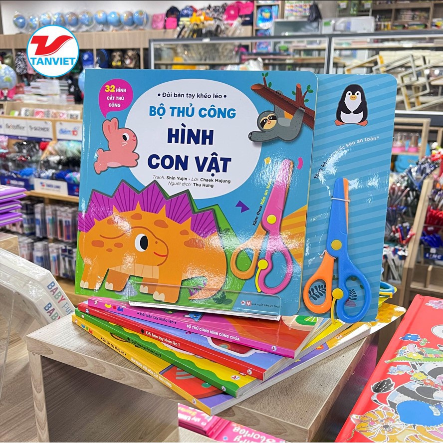 Sách - Đôi Bàn Tay Khéo Léo: Bộ Thủ Công Hình Con Vật (Tặng Kèm Chiếc Kéo An Toàn)