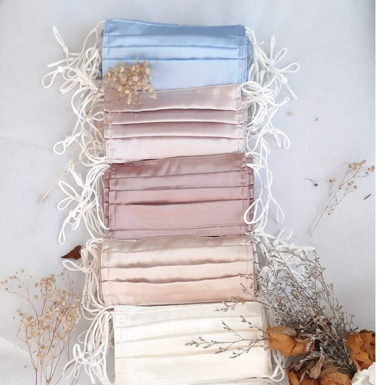 Khẩu trang y tế lụa cao cấp chống bụi kín đáo nhà may dây đeo khẩu trang chống đau tai | BigBuy360 - bigbuy360.vn