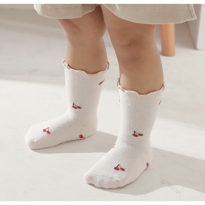Tất cổ bèo hoạ tiết cho bé gái cực xinh hàng quảng châu không trống trơn