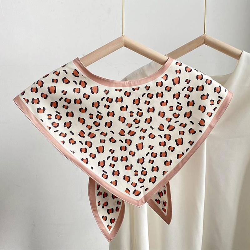 Khăn Choàng Lụa Satin Hình Tam Giác In Họa Tiết Da Báo Trọng Lượng Nhẹ Thời Trang Mùa Hè Cho Nữ