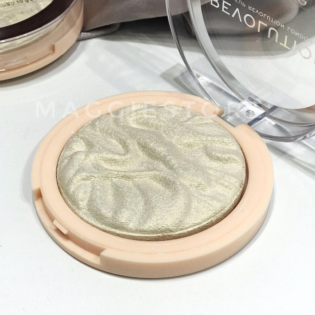 Phấn bắt sáng REVOLUTION HIGHLIGHTER RELOADED