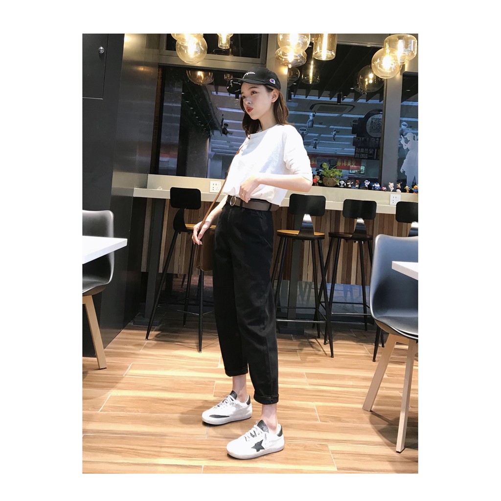 Quần baggy kaki, đi phượt đi du lịch.