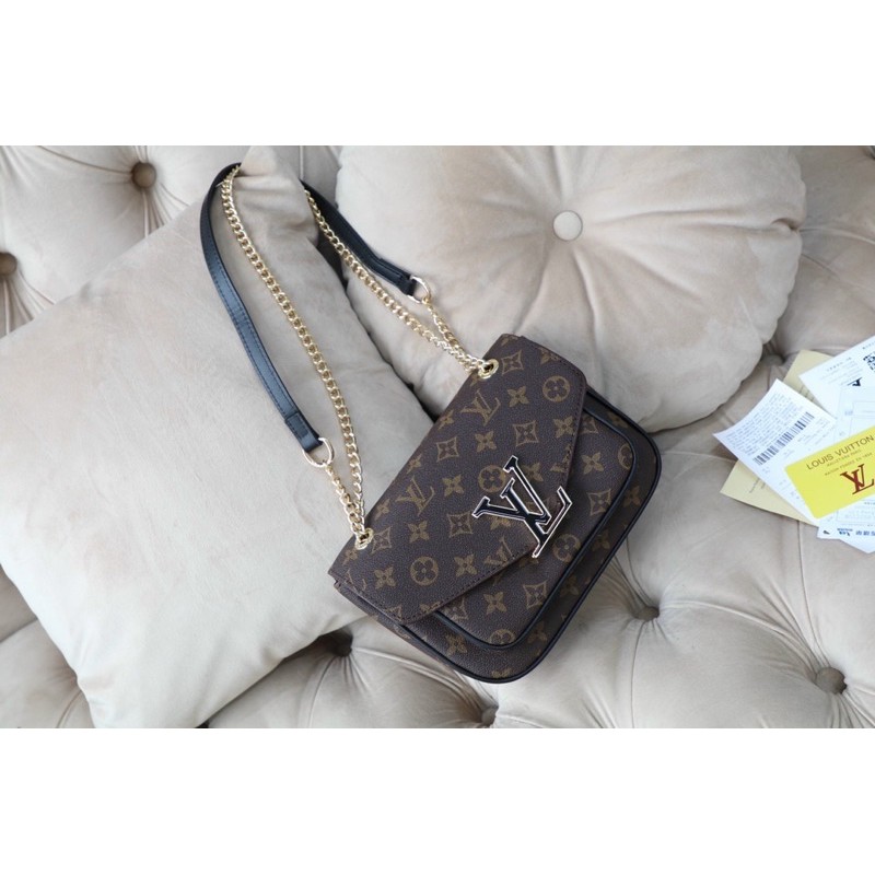 Túi đeo chéo cặp LV mới