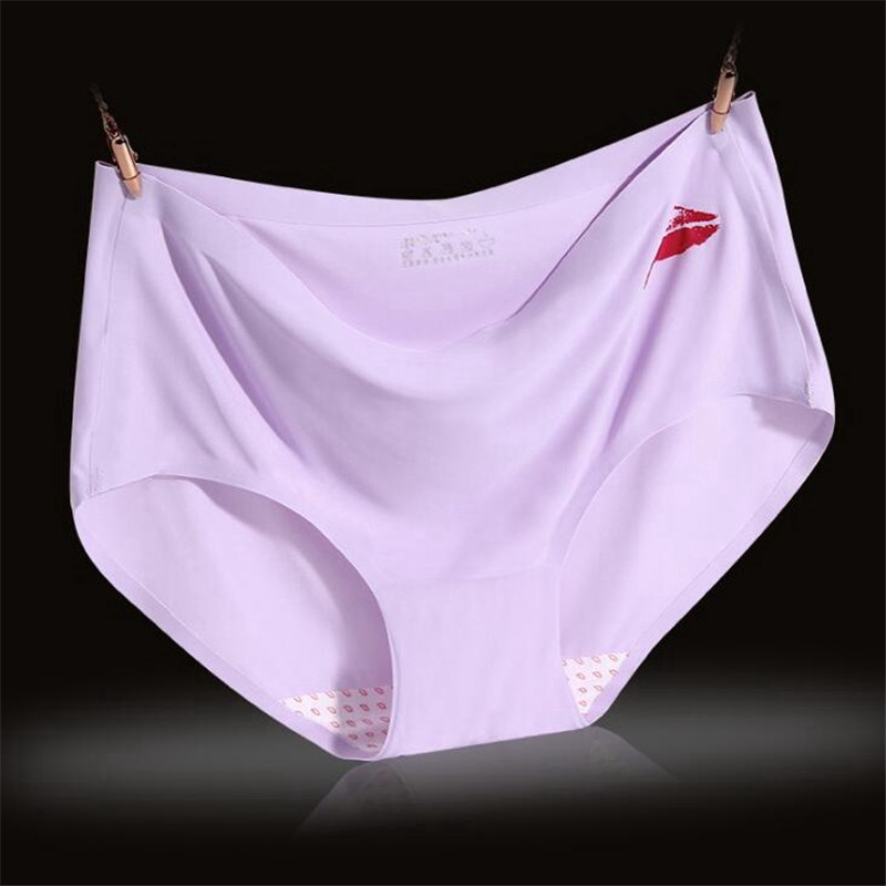 Quần lót lụa không đường may thoáng khí cho nữ