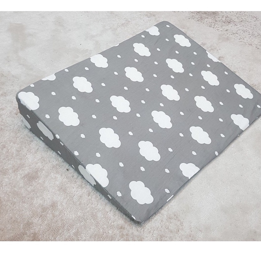 Gối Tam Giác Chống Trào Ngược Cho Bé G047
