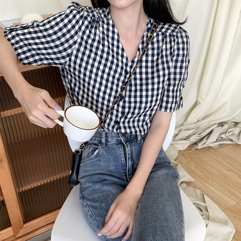 Áo sơ mi SUXI ngắn tay cổ chữ V họa tiết ca rô thời trang cho nữ