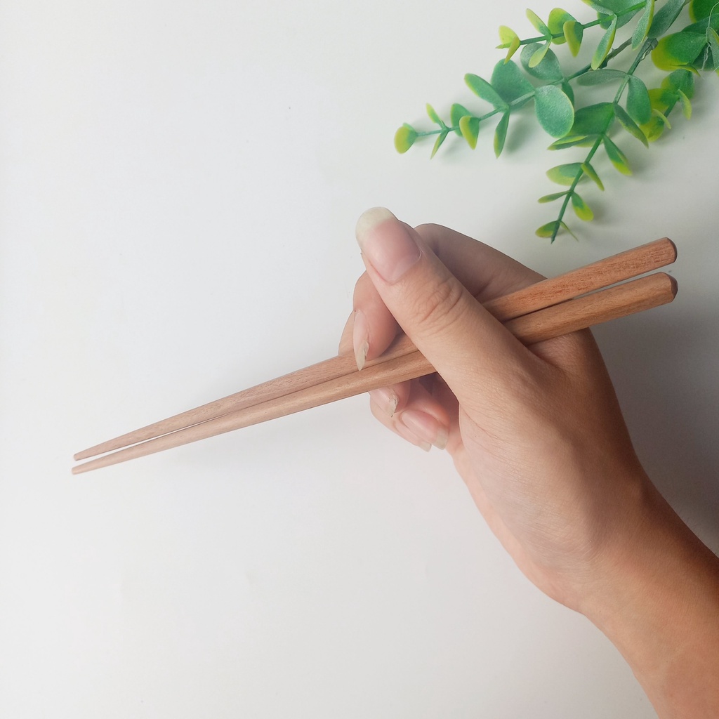 Đũa Gỗ Cẩm Hồng 19cm Tập Ăn Cho Bé, Đũa Ngắn Decor Trang Trí Chụp Ảnh Của Vitrapro