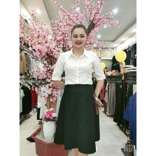 Sơ mi cổ đức, chân váy xoè gda