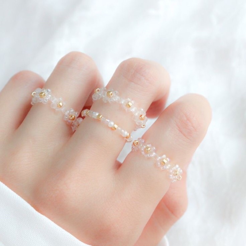 Nhẫn hạt cườm