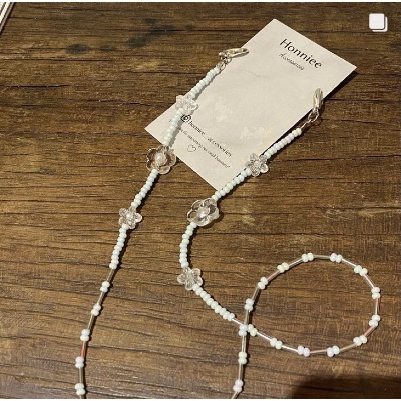 [185-194] Dây đeo khẩu trang charm hoa trong suốt