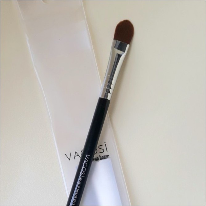 Cọ phủ﻿ phấn vùng mắt‎ Vacosi EP12 bản cao cấp