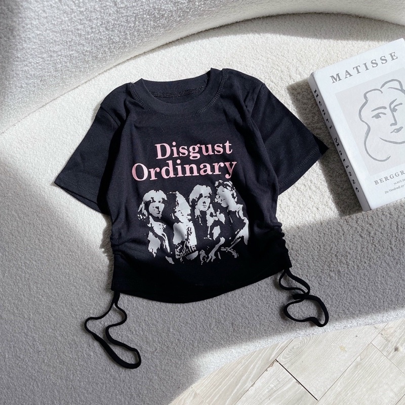 Áo Thun Tay Ngắn Phối Dây Rút In Họa Tiết DISGUST ORDINARY Phong Cách Đường Phố Cổ Điển Thời Trang Cho Nữ_Luviecloset