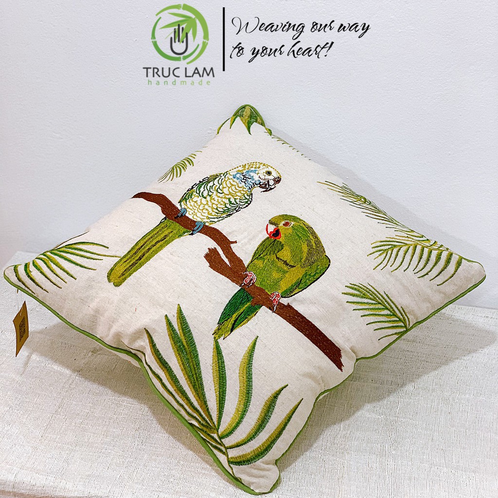 Gối/Vỏ Gối Vuông Tựa Lưng Sofa (45x45) Trang Trí Phòng Vải Linen Thêu Thủ Công Hình Hai Con Vẹt - Trúc Lâm Handmade