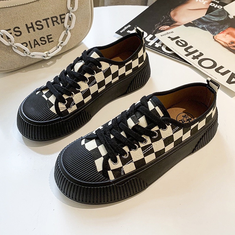 Giày sneaker bigsize thể thao nữ độn đế sọc caro phong cách học sinh Hàn quốc BRATINA G010