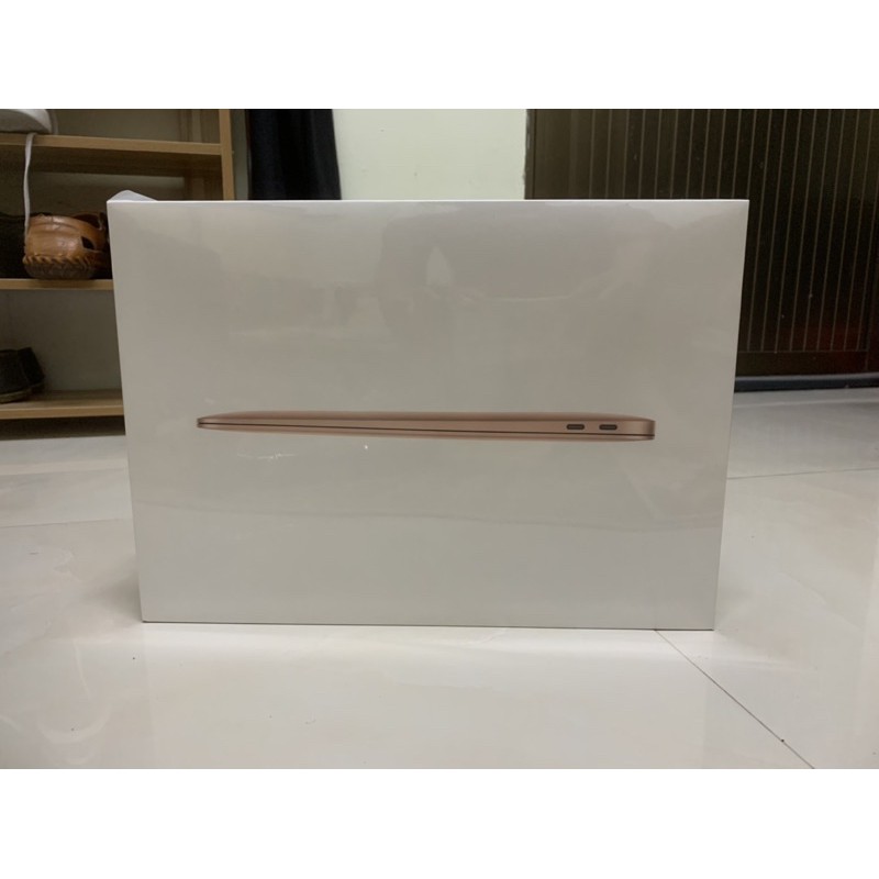 Macbook Air M1 / 512GB / Gold / 13” + TẶNG kèm túi đựng laptop