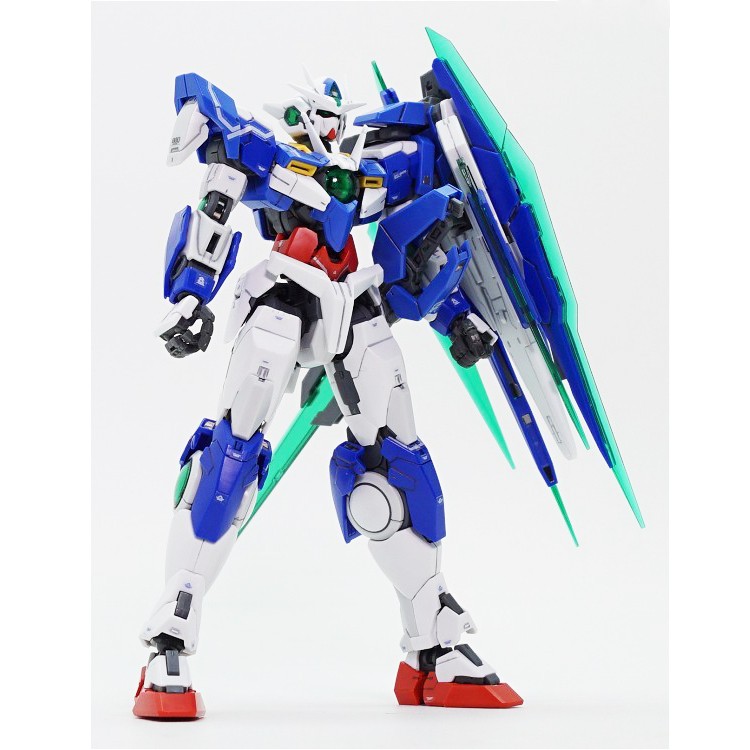 Mô Hình Gundam Bandai RG 21 00 QanT 1/144 Gundam 00