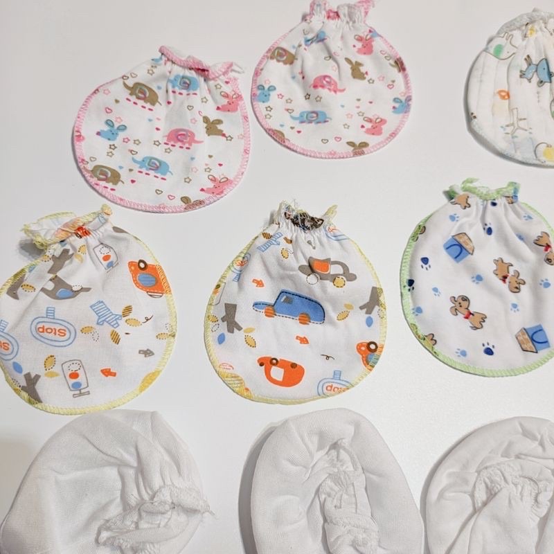 Bao tay bao chân sơ sinh họa tiết đáng yêu - tất cho bé