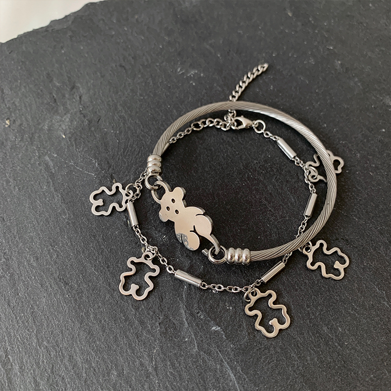 [Mã FAMAYFA giảm 10K đơn 50K] Vòng Tay Kim Loại Mặt Hình Gấu Xinh Xắn Cho Nữ | BigBuy360 - bigbuy360.vn