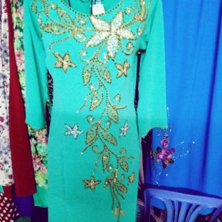 BỘ ÁO DÀI ĐÍNH ĐÁ PHALE 4 Tà