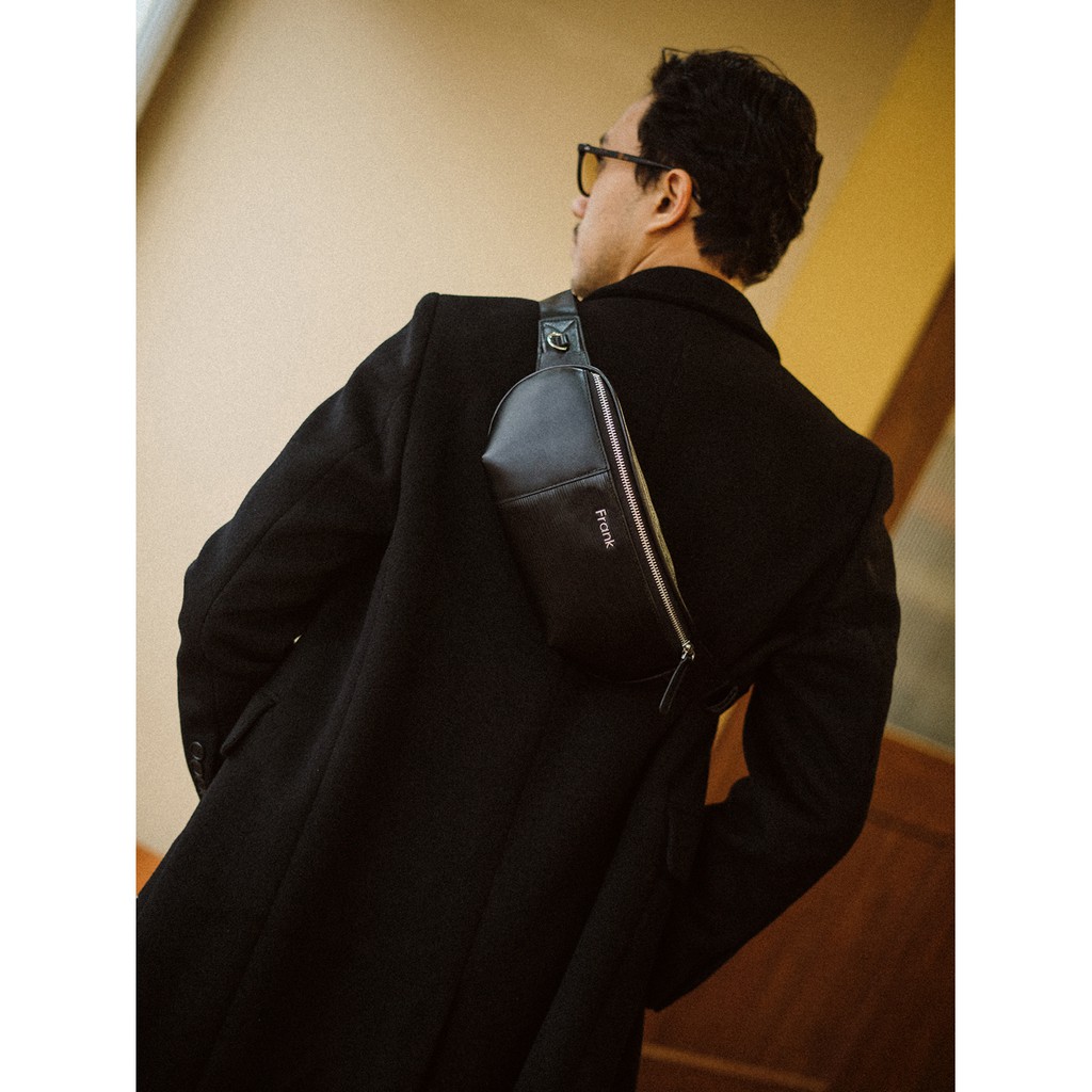 Túi Đeo Ngực Nam Da Bò Saffiano Cao Cấp FRANK Conary Sling Pouch, Túi Nam Sang Trọng Tiện Dụng