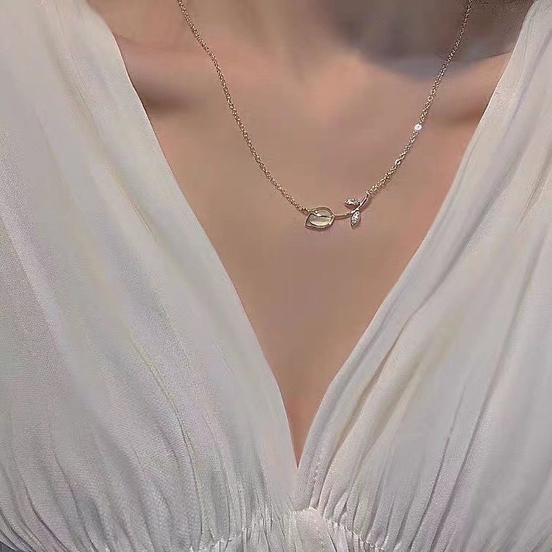 Dây Chuyền Mặt Hoa Tulip Đính Đá Tinh Xảo