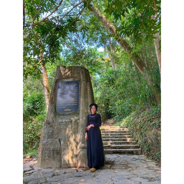Áo Tày dài kèm đai