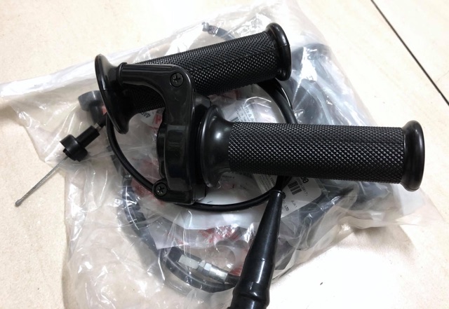 Bộ Cùm ga tăng TZM chính hãng " kèm ốc Titan , dây ga màu " tặng bao tay