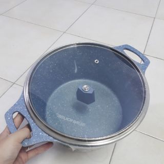 Nồi vân đá