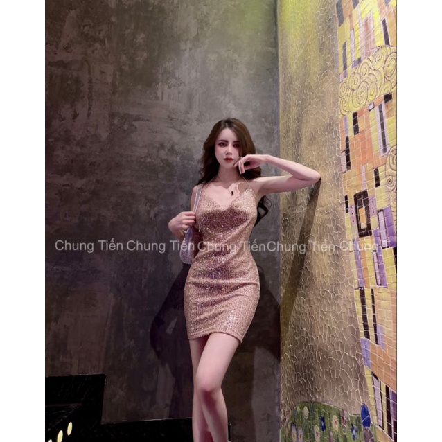 Đầm kim sa dự tiệc