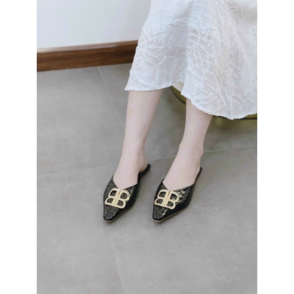 Giày sục mũi vuông BB bệt da bóng chất da đẹp lạ hót nhất 2022