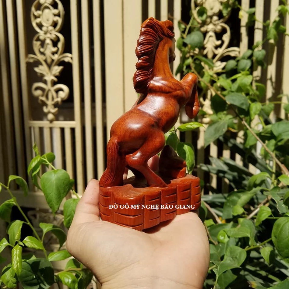 [GIARE] Tượng con ngựa gỗ hương 15 cm