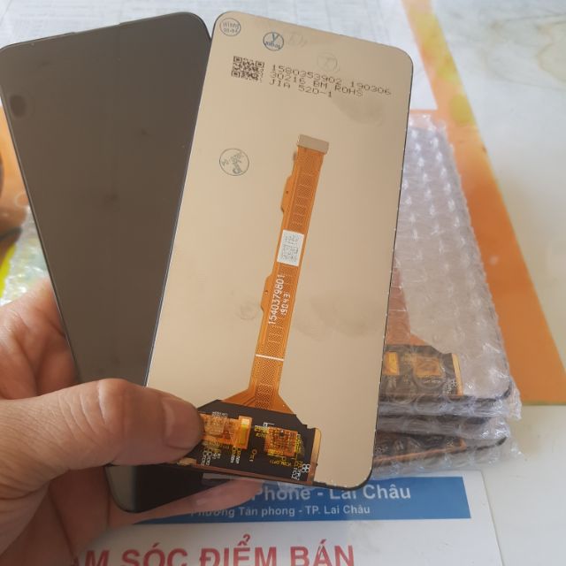 [Mã 1911ELSALE hoàn 7% đơn 300K] Màn vivo V15