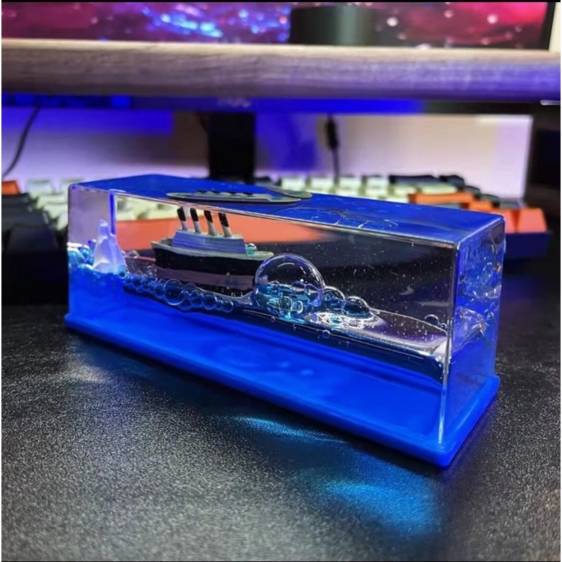 Đồ Trang Trí Để Bàn , Taplo xe Mô Hình Tàu Trôi Lênh Đênh Trên Biển Không Bao Giờ Lật