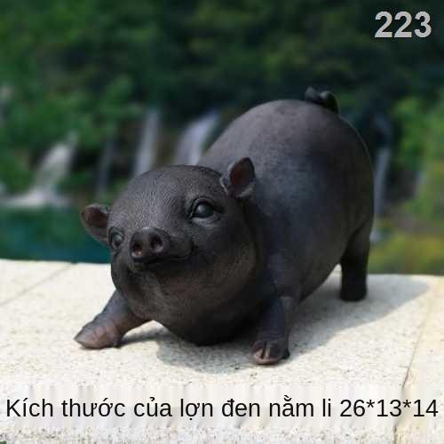 EĐộng vật cư trú hoa điêu khắc nông dân lợn đen mô phỏng khu vườn lớn trắng trang trí nhà phòng khách nhựa