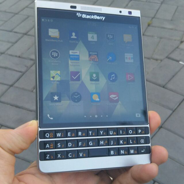Blackberry Passport Silver Edition