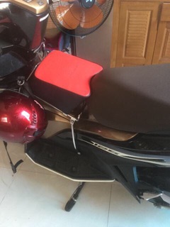 Nệm ngồi xe máy cho bé ( Dành cho AB & PCX)