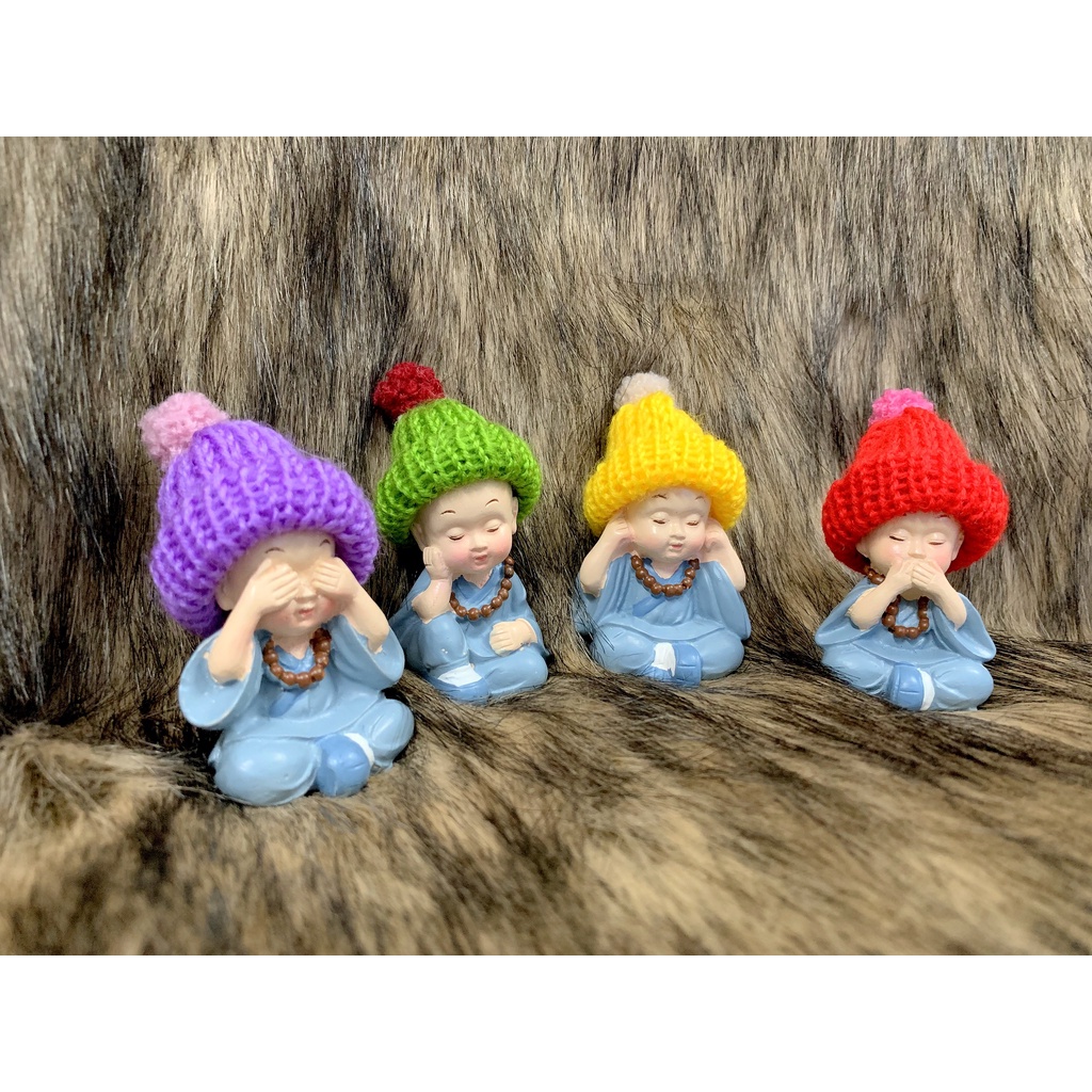 Bộ tượng tứ không đeo tràng hạt đội nón len phong thuỷ Nhật Bản