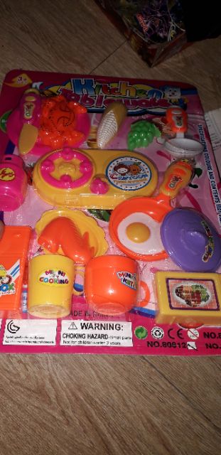 Set bộ đồ chơi nhà bếp bằng nhựa 80812