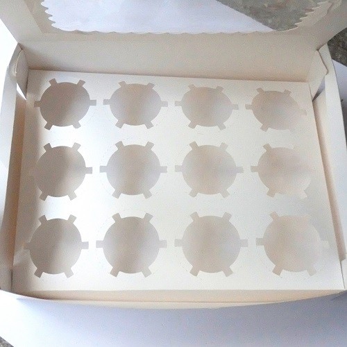 Hộp cupcake 12 ô