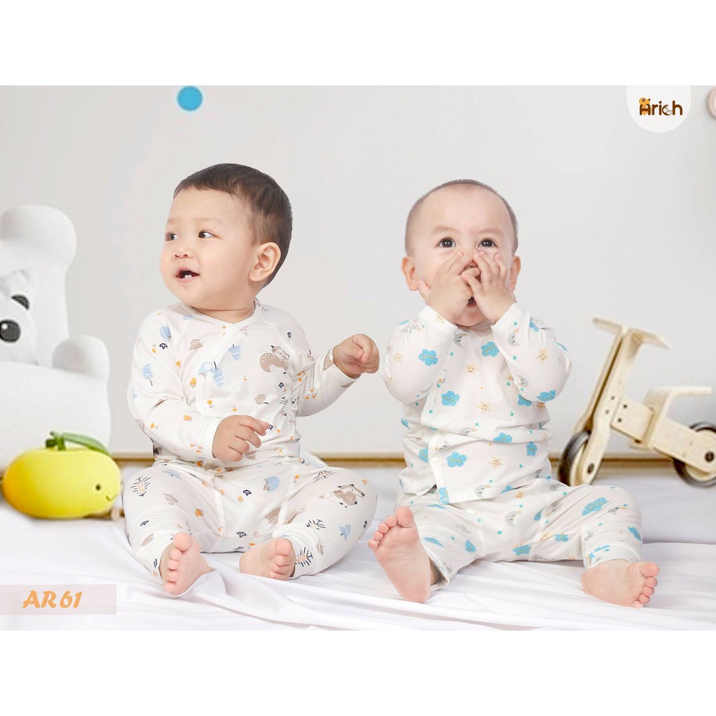 Bộ Quần Áo Dài Cài Lệch Arich Vải Sợi Tre Cho bé (0-3 tháng đến 12-18 tháng)