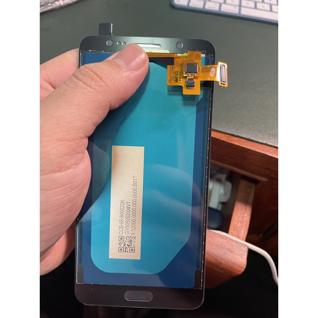 Màn Hình Samsung J510 J5 2016 Tặng Kèm Bộ Sửa 8 Trong 1 Và Keo Dán Màn