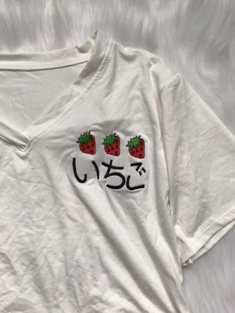 [ Mã WASTAPR giảm 10K đơn 50K] ÁO CROPTOP THÊU TRÁI DÂU | BigBuy360 - bigbuy360.vn