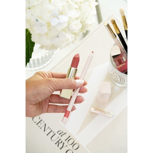 Chì Kẻ Môi Rare Beauty