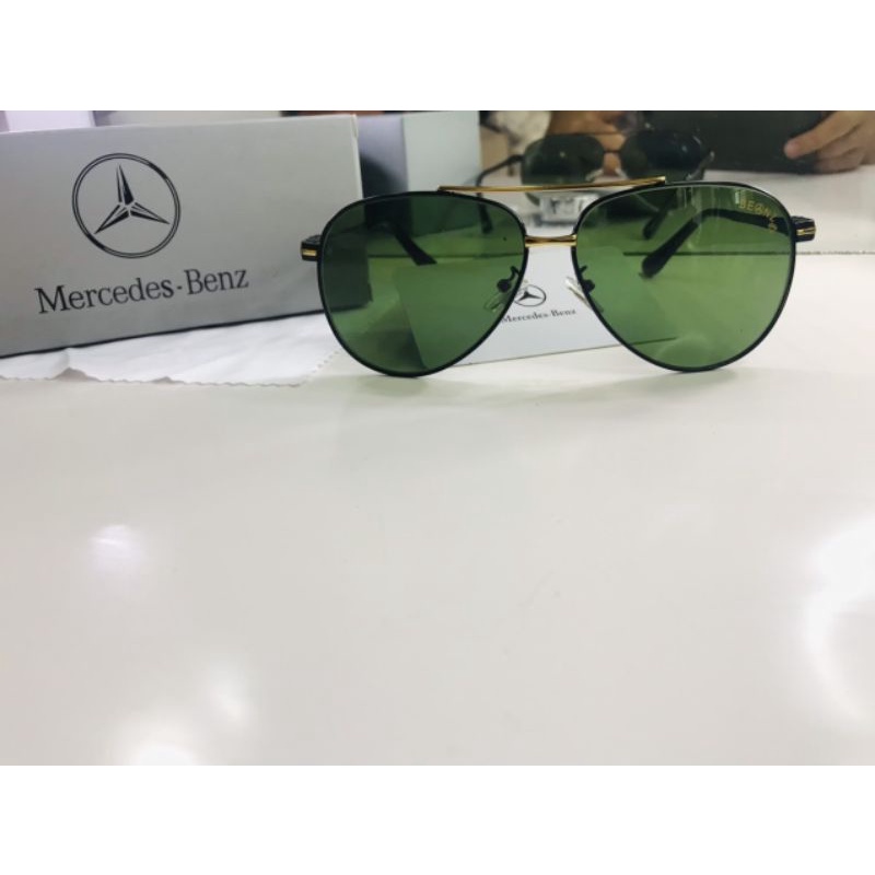 kính nam hiệu Mercedes Benz xanh