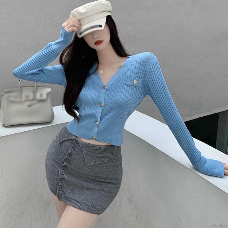 Áo croptop dệt kim tay dài dáng ôm cổ chữ V cài nút gợi cảm cho nữ