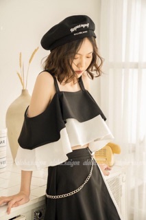 Áo croptop hai dây phối đen trắng