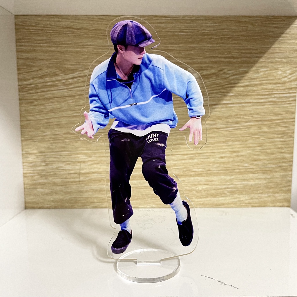 Mô hình mẫu mới nhất của Vương Nhất Bác